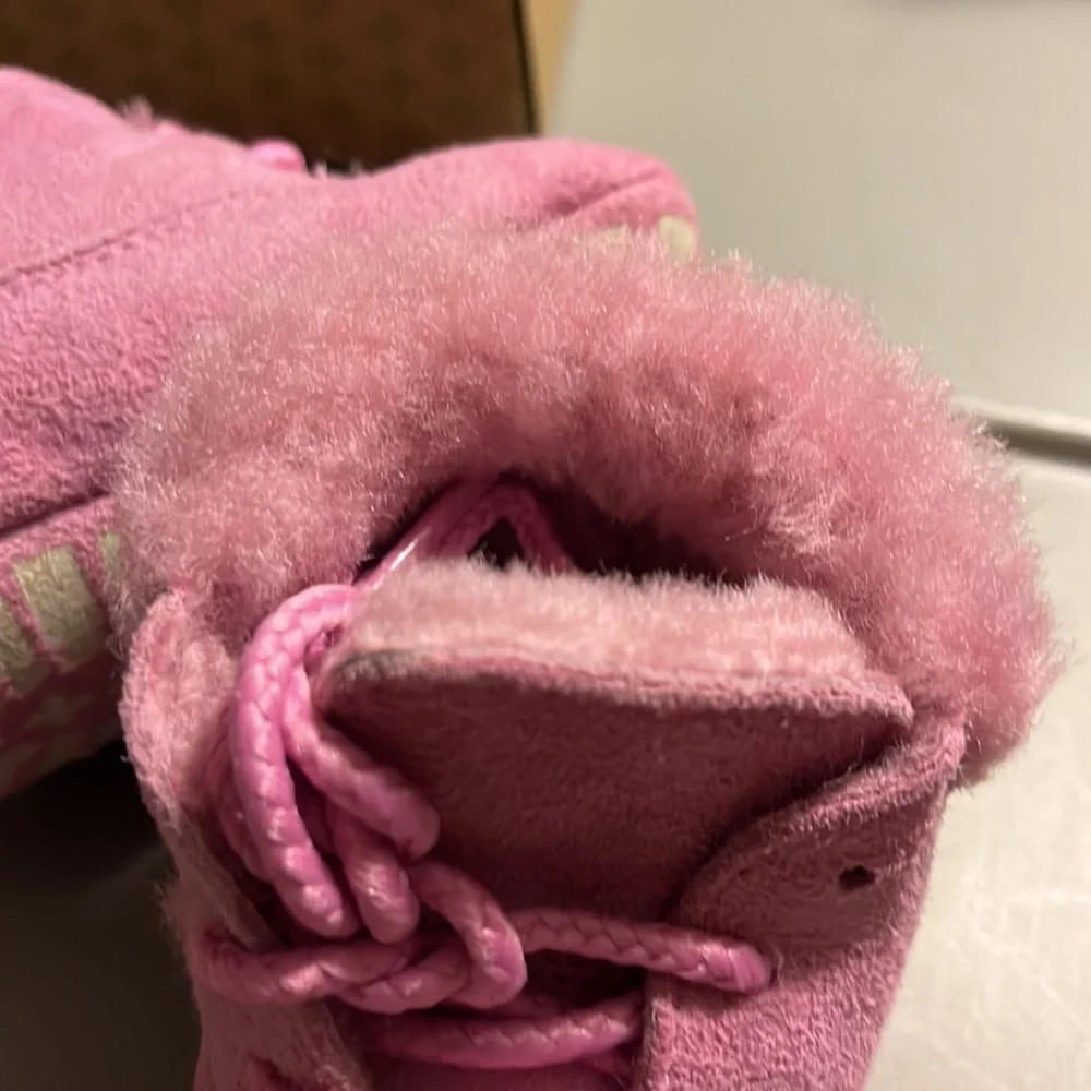 Timberland Infant Shearling Crib Booties Shoes Boots Baby 6-9 Month Girls Size 2